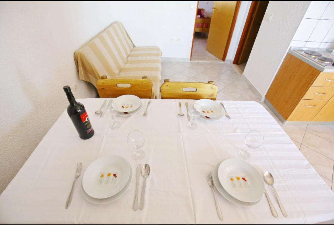 Apartmani Mirjana Трибани-Крушчица Екстериор снимка