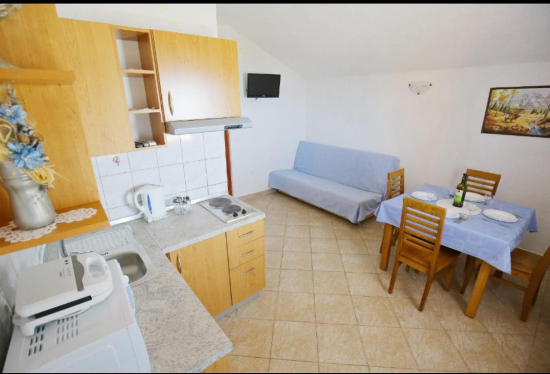Apartmani Mirjana Трибани-Крушчица Екстериор снимка