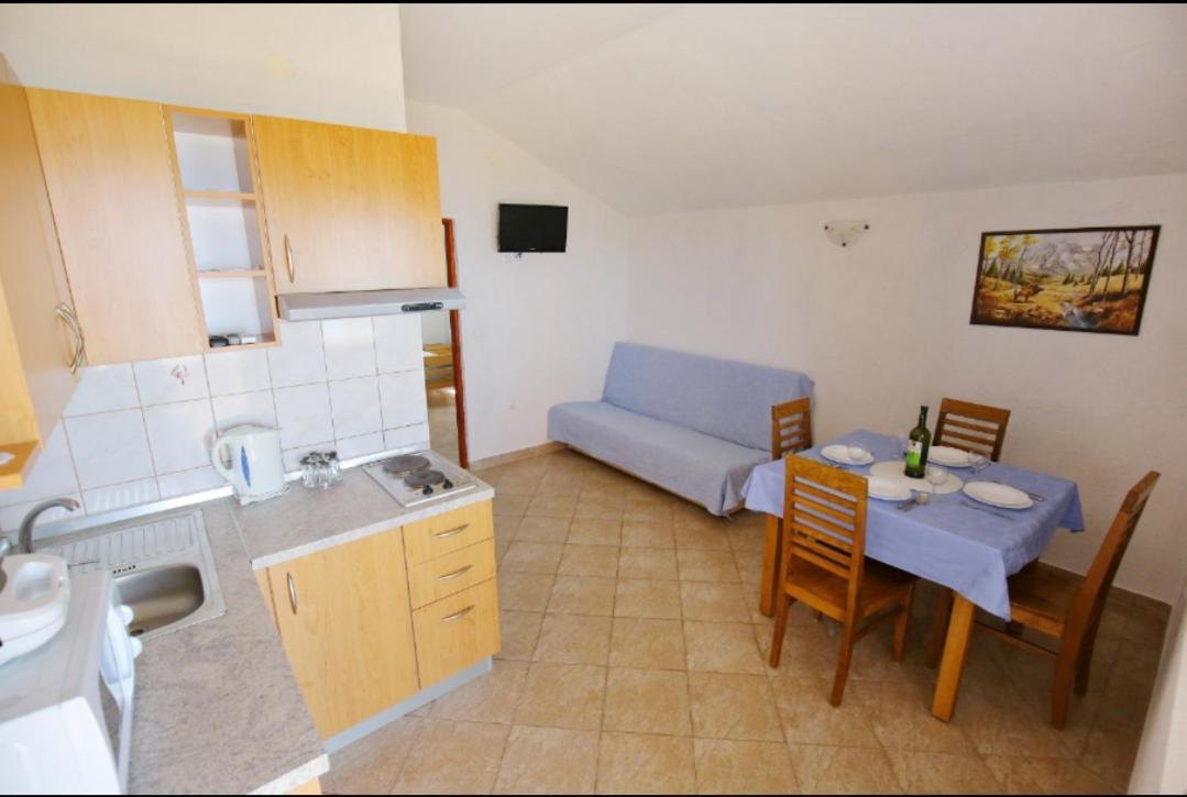 Apartmani Mirjana Трибани-Крушчица Екстериор снимка