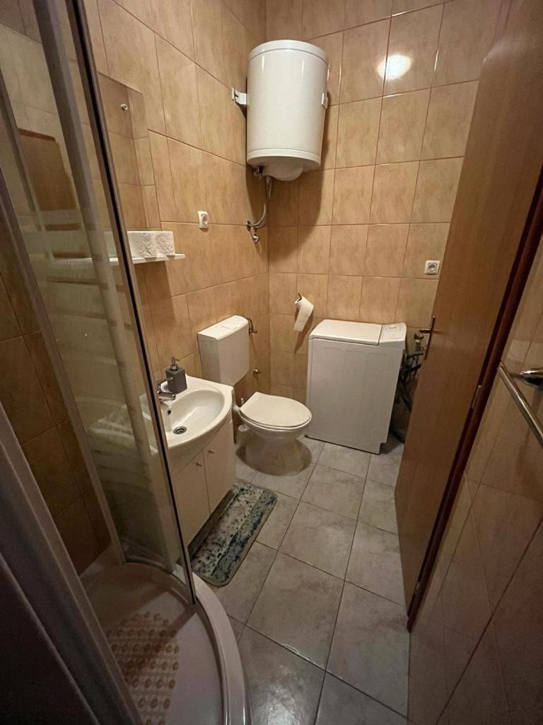 Apartmani Mirjana Трибани-Крушчица Екстериор снимка