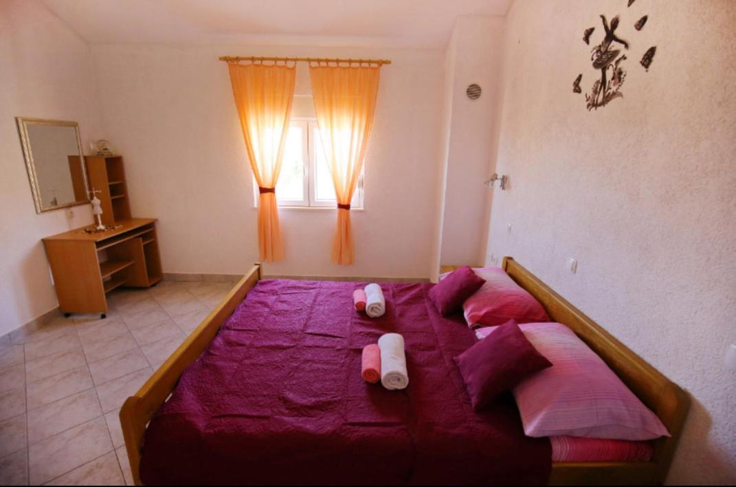 Apartmani Mirjana Трибани-Крушчица Екстериор снимка
