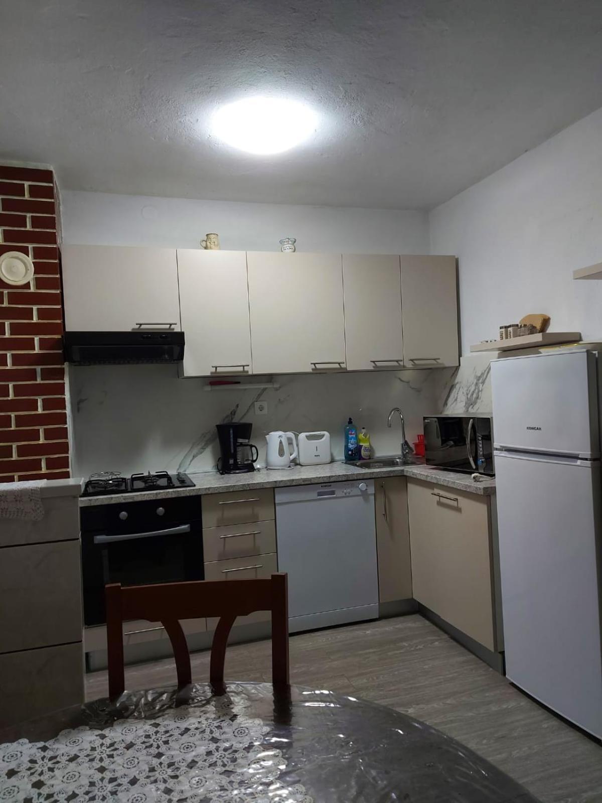 Apartmani Mirjana Трибани-Крушчица Екстериор снимка